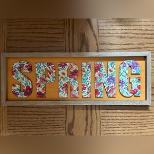 Floral Spring Wall Hanger